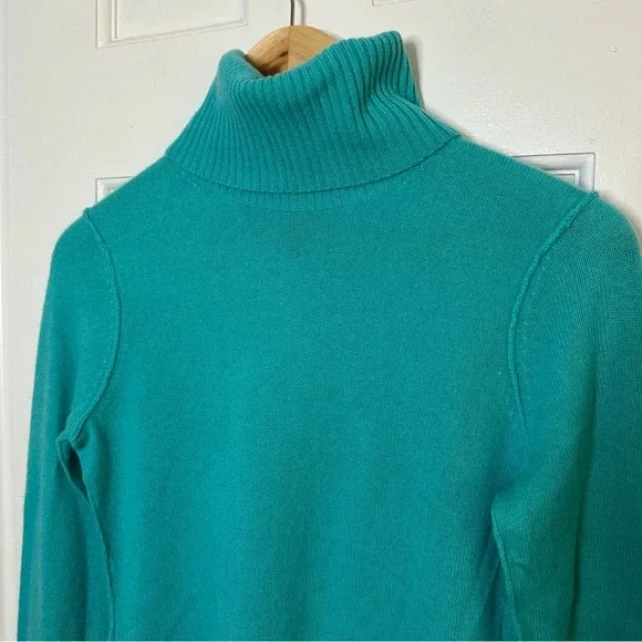 AQUA 100% Cashmere Turtleneck Sweater Teal Blue Size XS Winter Holiday Cozy Warm - Picture 2 of 6